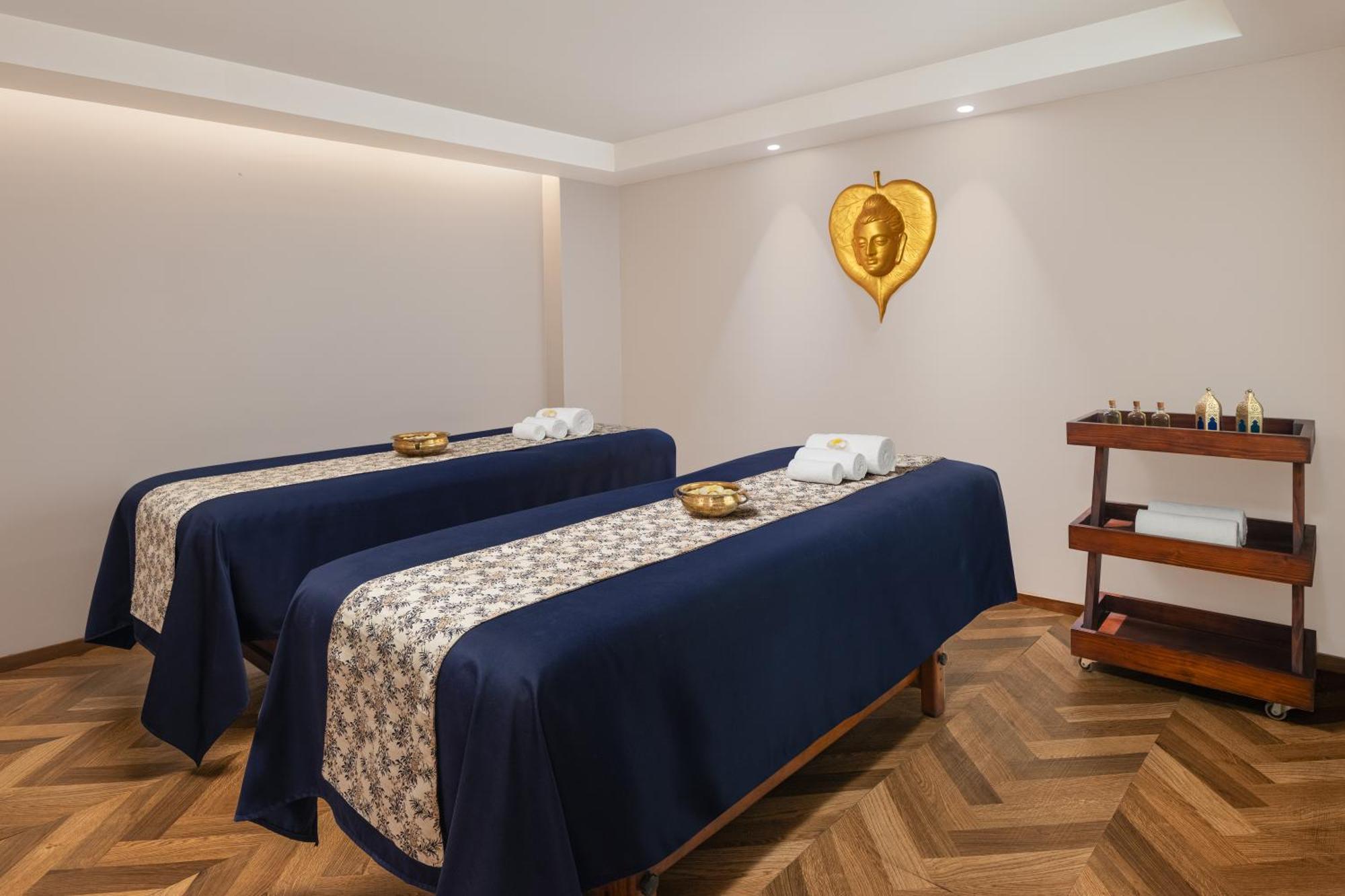 Courtyard By Marriott Amritsar Hotel Ngoại thất bức ảnh Spa at The Oberoi, Mumbai