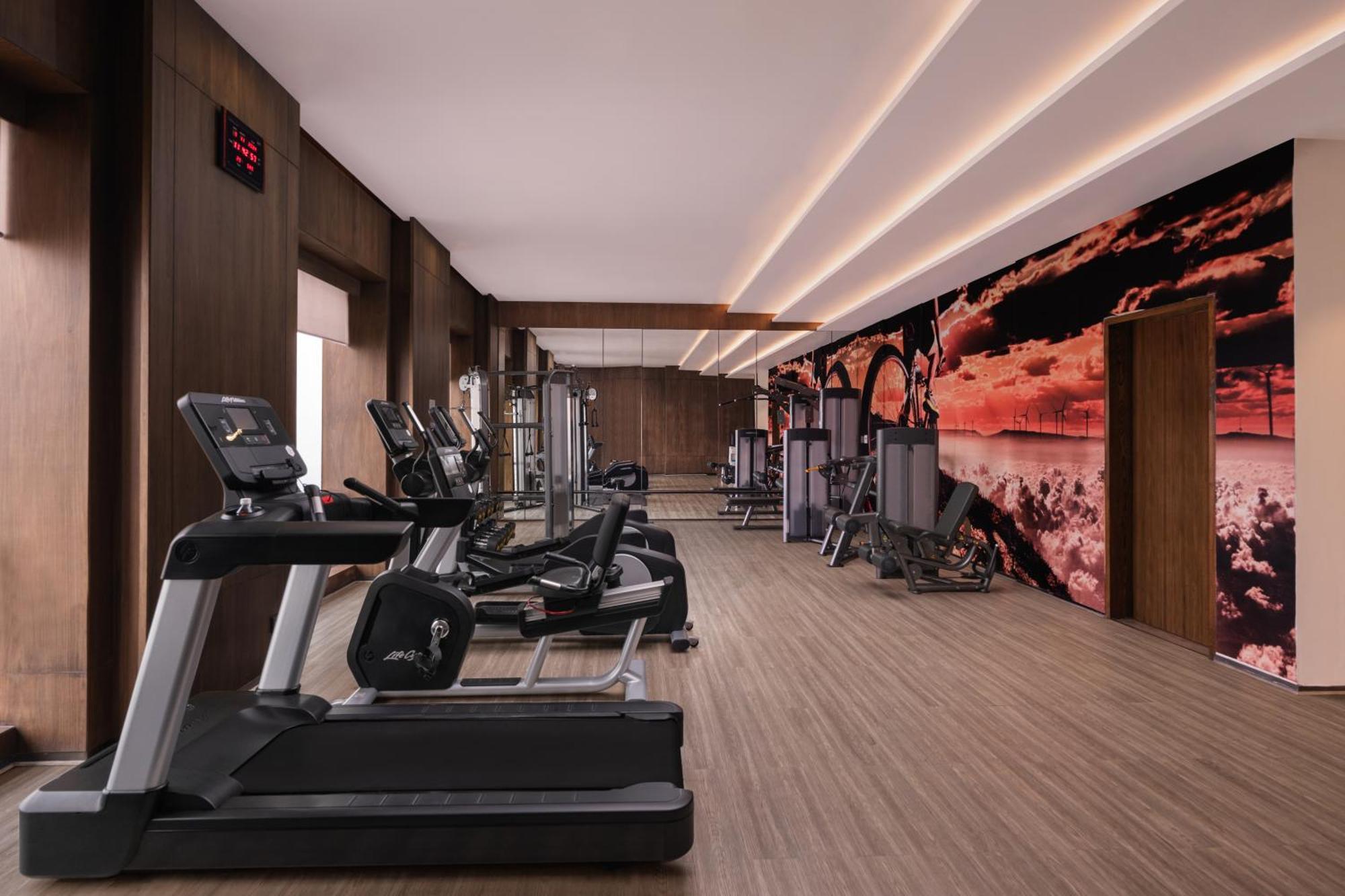 Courtyard By Marriott Amritsar Hotel Ngoại thất bức ảnh The gym at the hotel