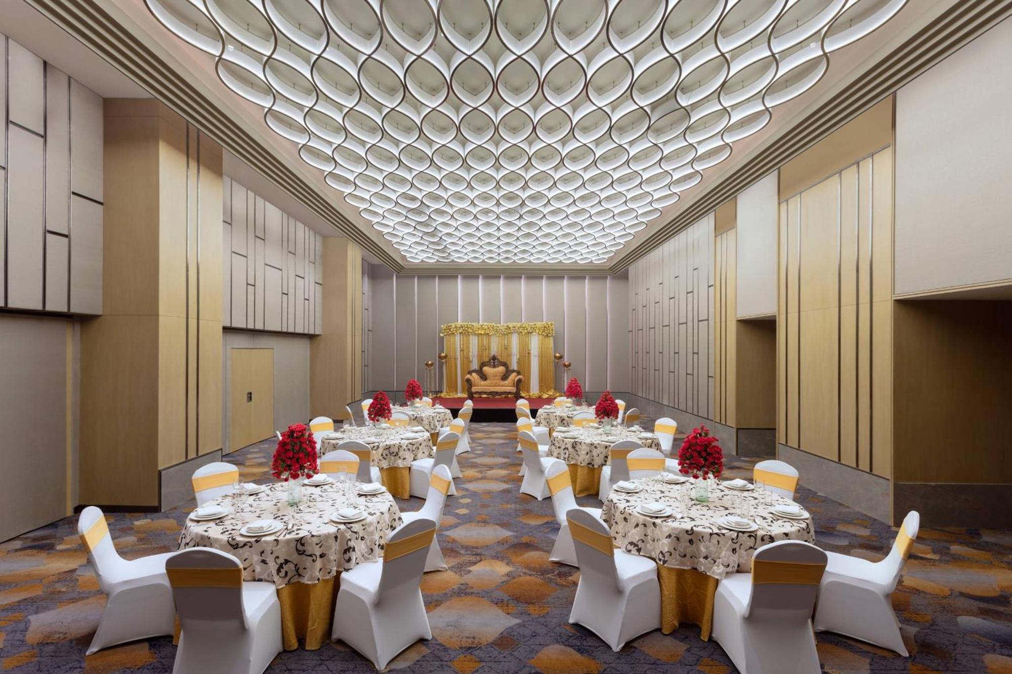 Courtyard By Marriott Amritsar Hotel Ngoại thất bức ảnh The Grand Ballroom
